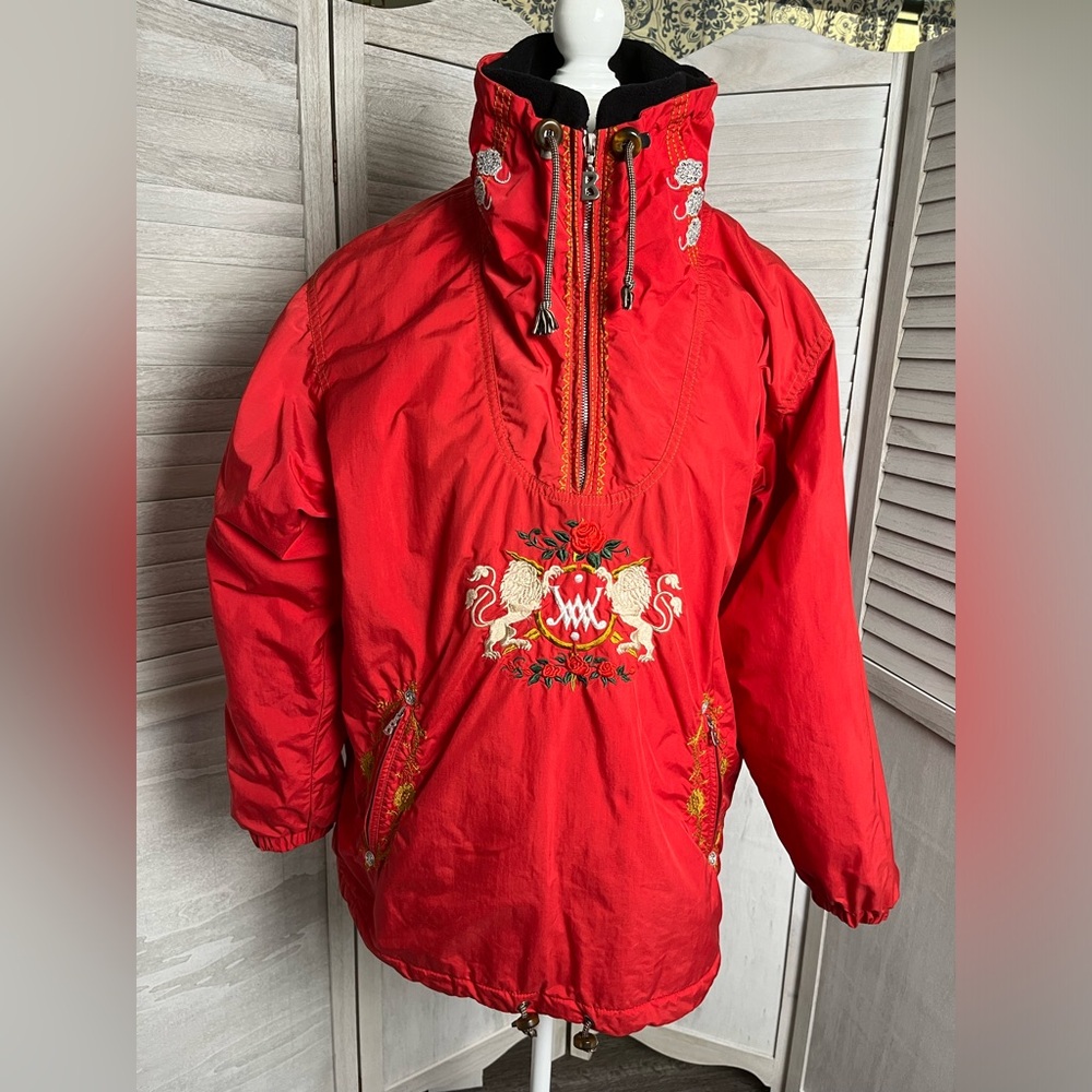 vintage Bogner red pullover embroidered ski parka with Fiberfill lining size 8